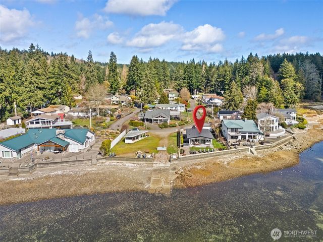 101 NE Lynnwood Loop, Belfair, WA 98528