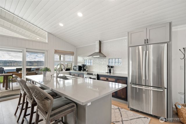 101 NE Lynnwood Loop, Belfair, WA 98528