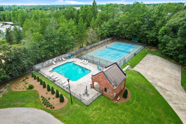 92 Highpointe Dr., Hattiesburg, MS 39402