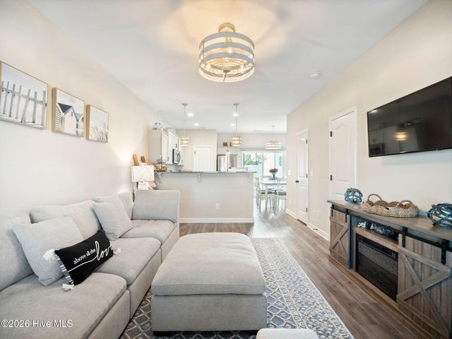 16 Outrigger Drive, Swansboro, NC 28584