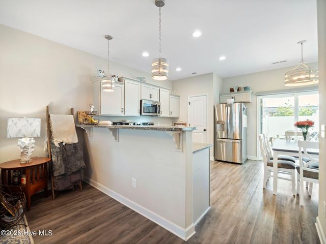 16 Outrigger Drive, Swansboro, NC 28584