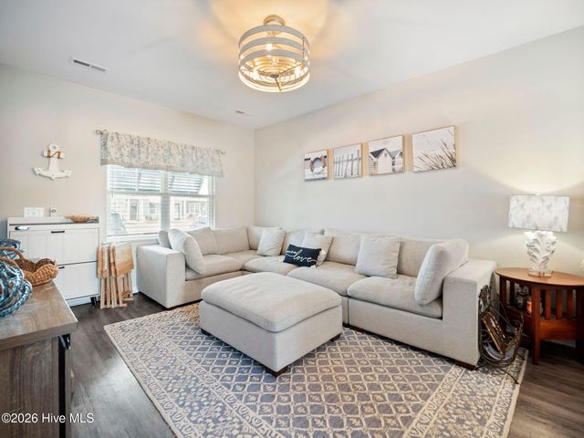 16 Outrigger Drive, Swansboro, NC 28584