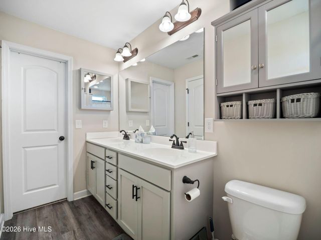 16 Outrigger Drive, Swansboro, NC 28584