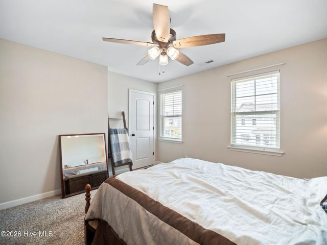 16 Outrigger Drive, Swansboro, NC 28584