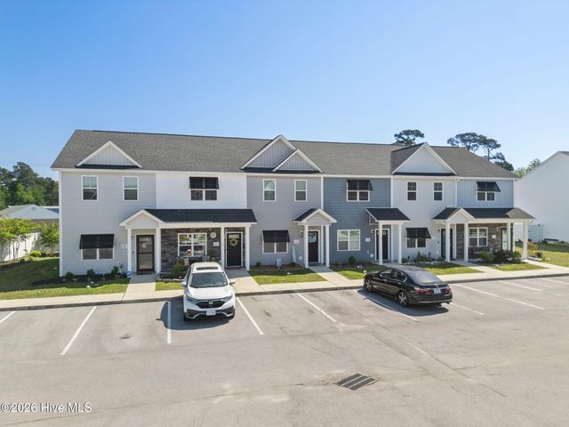 16 Outrigger Drive, Swansboro, NC 28584