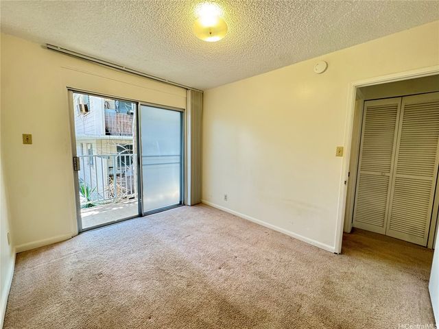 1036 Green Street 204, Honolulu, HI 96822