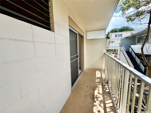 1036 Green Street 204, Honolulu, HI 96822