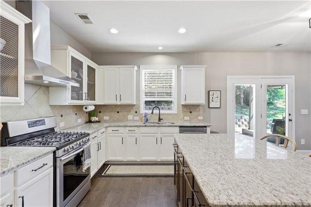 1149 Parkmist Drive, Buford, GA 30518