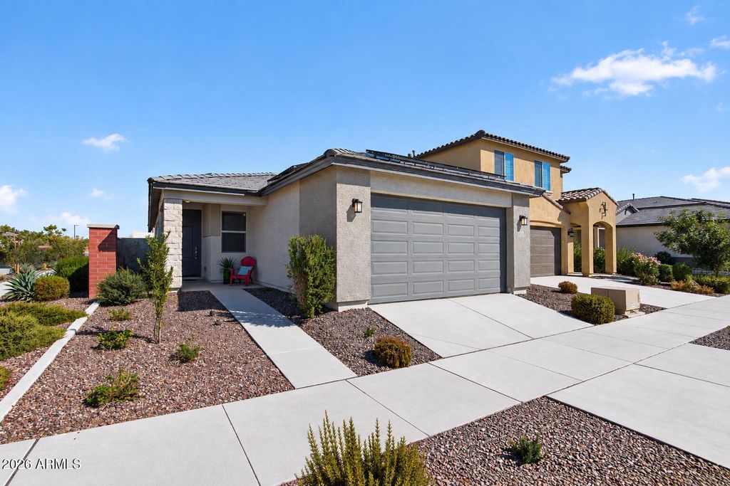 14664 W VALENTINE Street, Surprise, AZ 85379 — photo 2