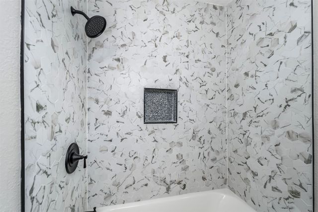 2004 Tarver Road, Burleson, TX 76028