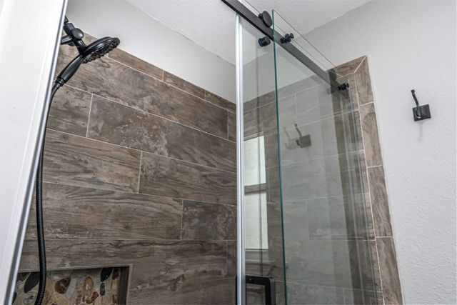 2004 Tarver Road, Burleson, TX 76028