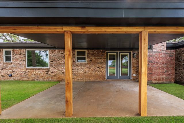 2004 Tarver Road, Burleson, TX 76028