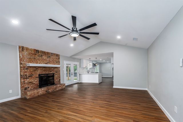 2004 Tarver Road, Burleson, TX 76028