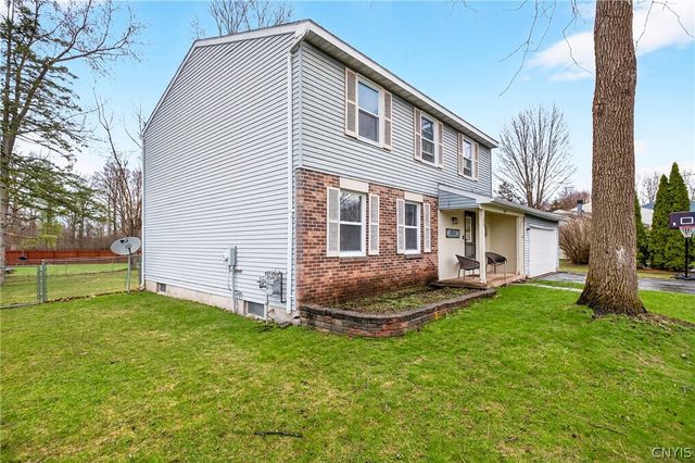 4267 Stepping Stone Lane, Clay, NY 13090