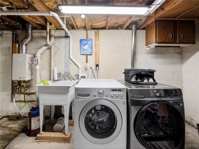 4267 Stepping Stone Lane, Clay, NY 13090