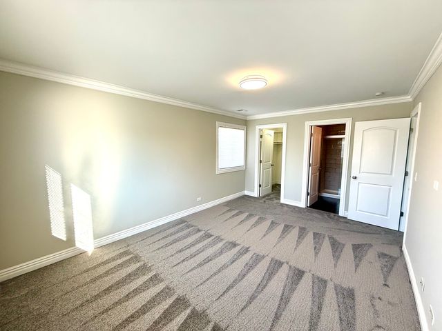 298 Maplewood Court D2, Schaumburg, IL 60193