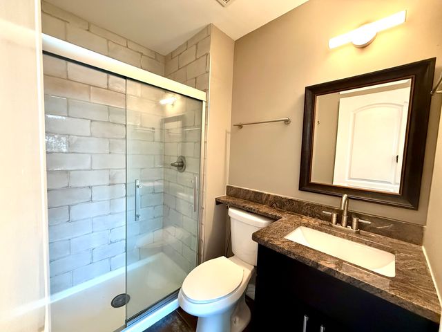 298 Maplewood Court D2, Schaumburg, IL 60193