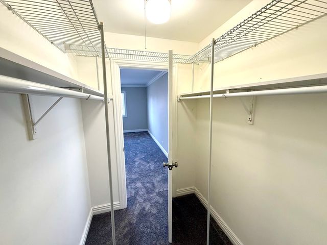 298 Maplewood Court D2, Schaumburg, IL 60193