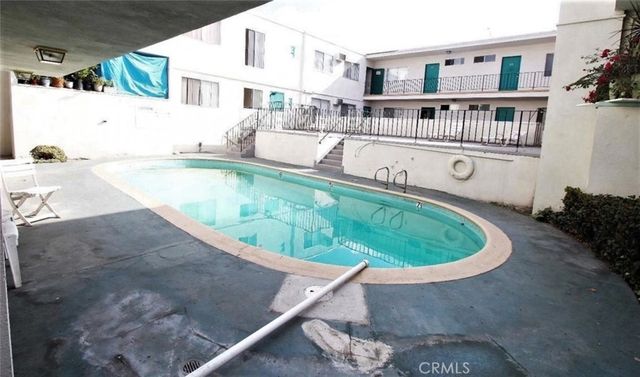 10749 New Haven Street 22, Sun Valley, CA 91352