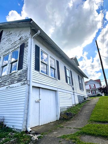 461 N Broadway, Carlisle, KY 40311