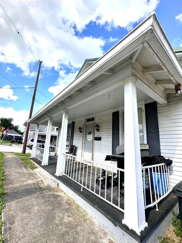 461 N Broadway, Carlisle, KY 40311