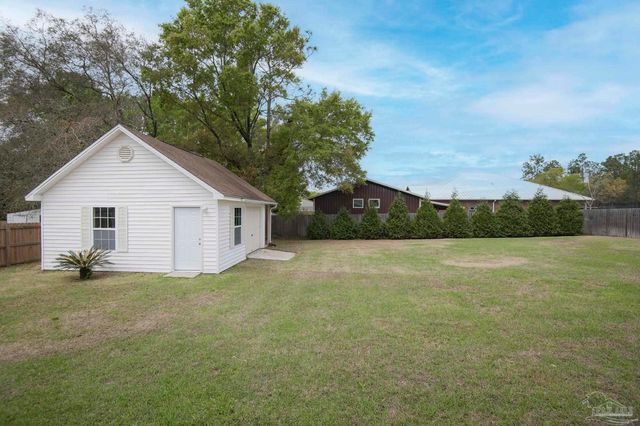 6073 Breckenridge Dr, Milton, FL 32570