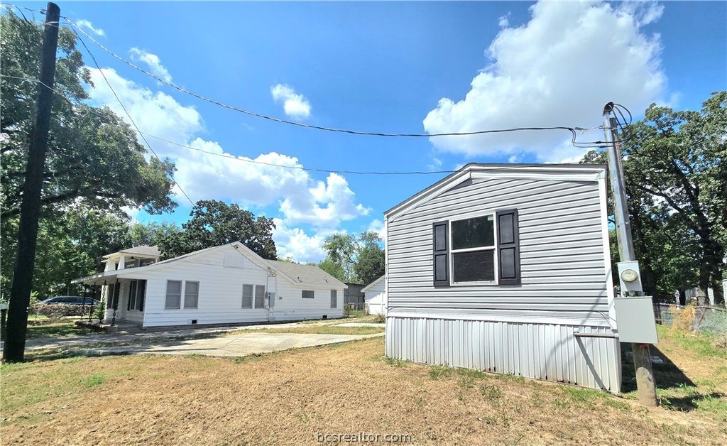 138, 138-A Watson Lane, Bryan, TX 77801 — photo 2