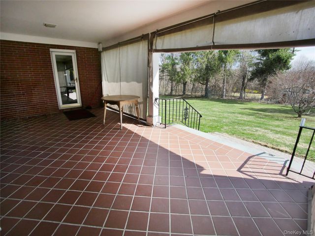 80 Eton Road, Thornwood, NY 10594
