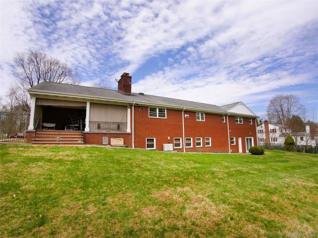 80 Eton Road, Thornwood, NY 10594