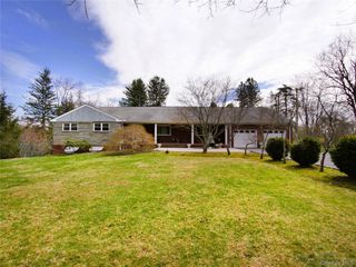 80 Eton Road, Thornwood, NY 10594