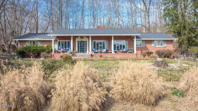 250 Hummingbird Lane, Unicoi, TN 37692