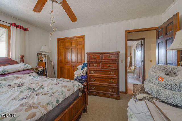 250 Hummingbird Lane, Unicoi, TN 37692