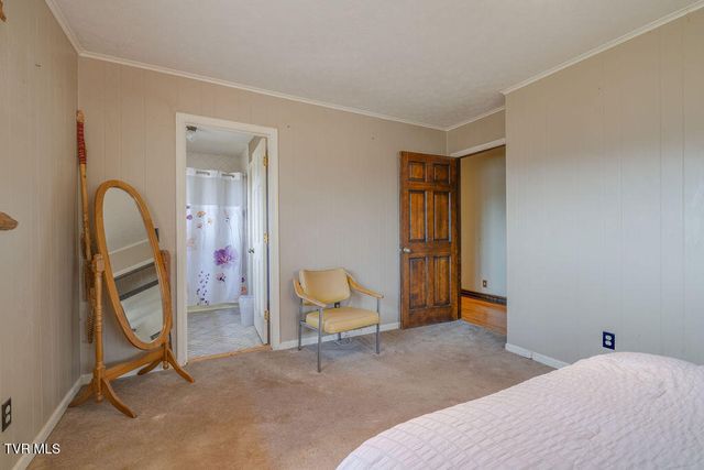 250 Hummingbird Lane, Unicoi, TN 37692