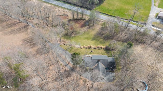 250 Hummingbird Lane, Unicoi, TN 37692