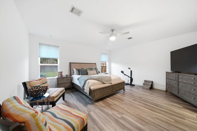 8419 Alvararo Bay Drive, Cypress, TX 77433