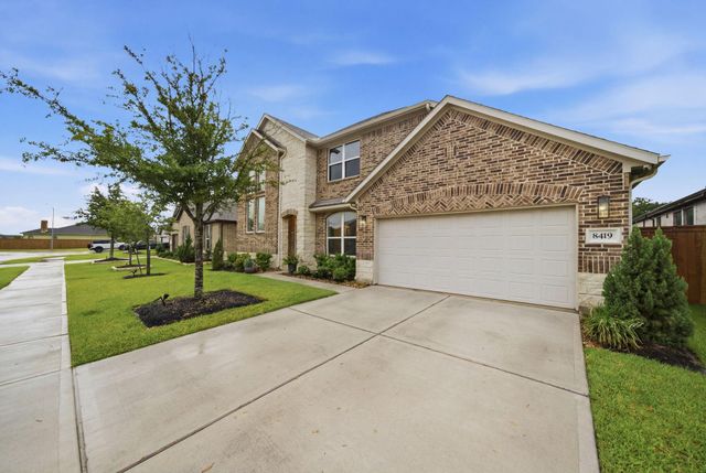 8419 Alvararo Bay Drive, Cypress, TX 77433