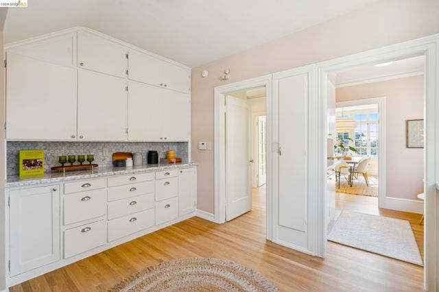 6212 ROCKWELL St, Oakland, CA 94618