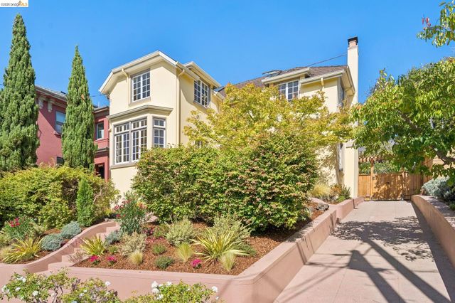 6212 ROCKWELL St, Oakland, CA 94618