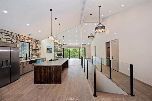 28986 Alder Terrace, Lake Arrowhead, CA 92321