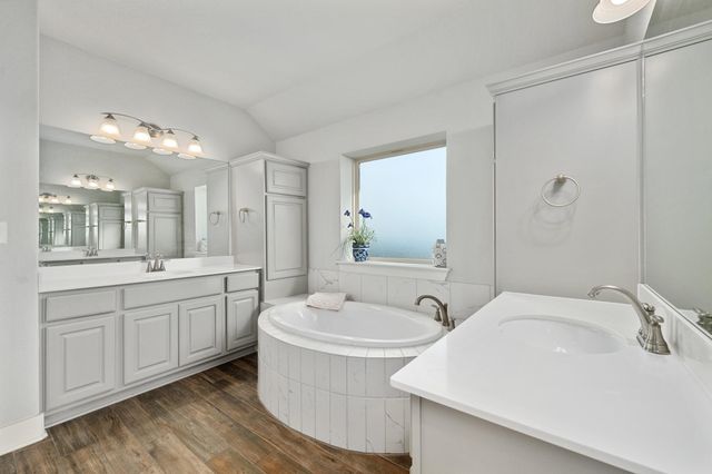 109 Seedling CT, Liberty Hill, TX 78642
