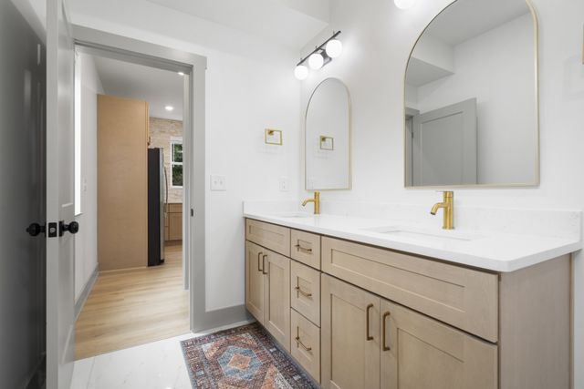 530 Continental Dr, Nashville, TN 37209