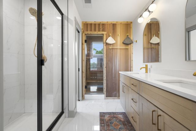 530 Continental Dr, Nashville, TN 37209
