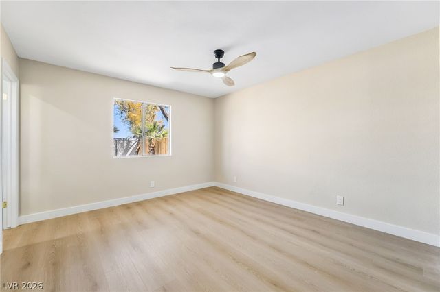 517 Longtree Avenue, Henderson, NV 89011