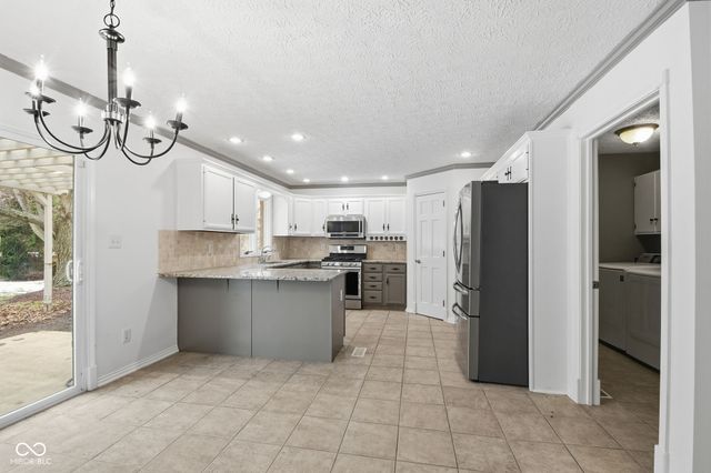 5123 Estes Drive, Greenwood, IN 46142