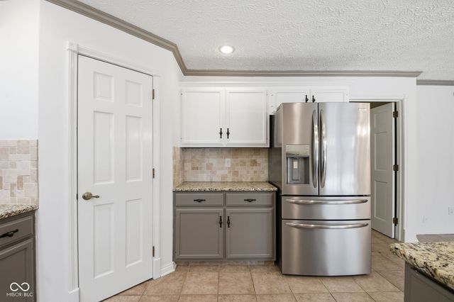 5123 Estes Drive, Greenwood, IN 46142