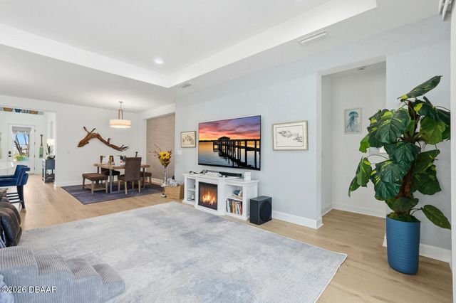 488 Hang Loose Way, Daytona Beach, FL 32124