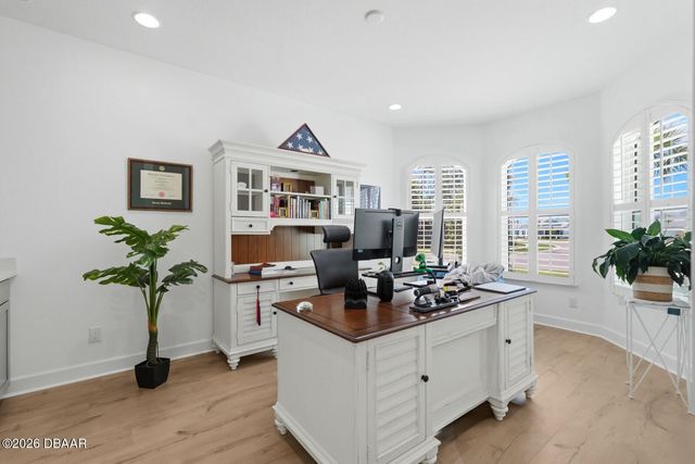 488 Hang Loose Way, Daytona Beach, FL 32124