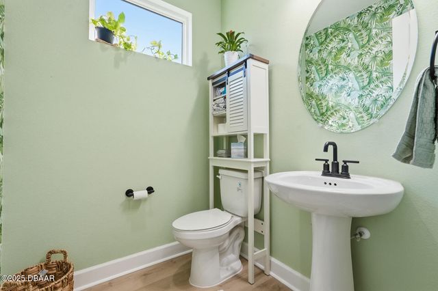 488 Hang Loose Way, Daytona Beach, FL 32124