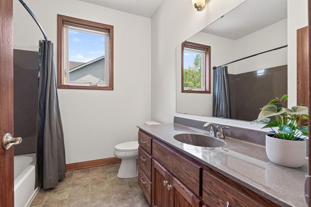 2311 Seurer Street, Elko New Market, MN 55054