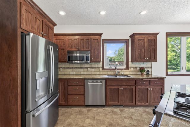 2311 Seurer Street, Elko New Market, MN 55054